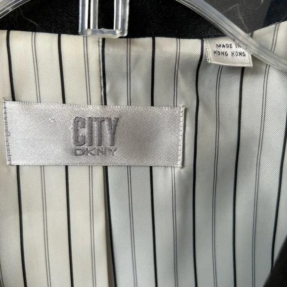 DKNY City Blazer - Picture 3 of 12